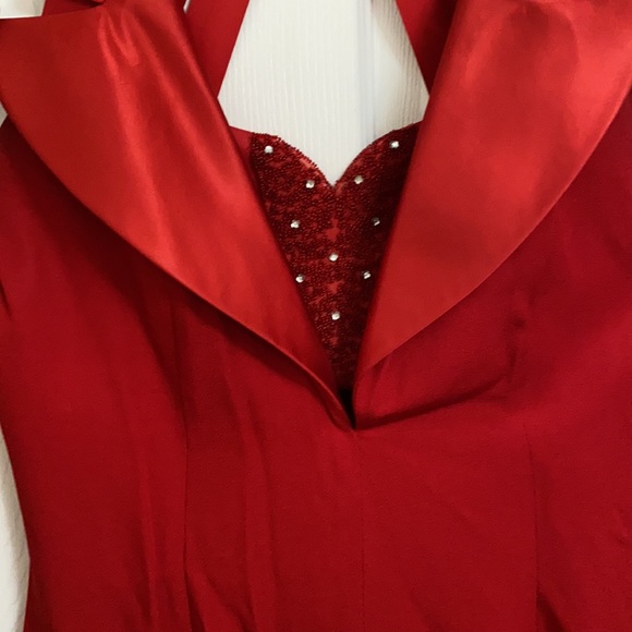 Dress - Picture 3 of 4